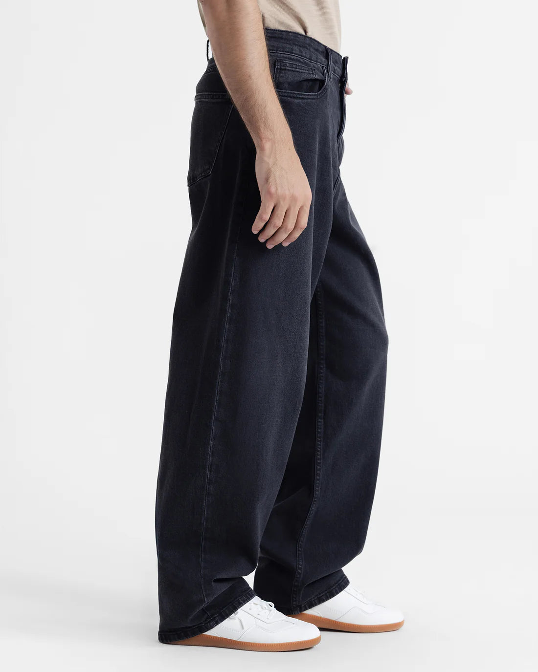 Men Balloon Fit Black Denim